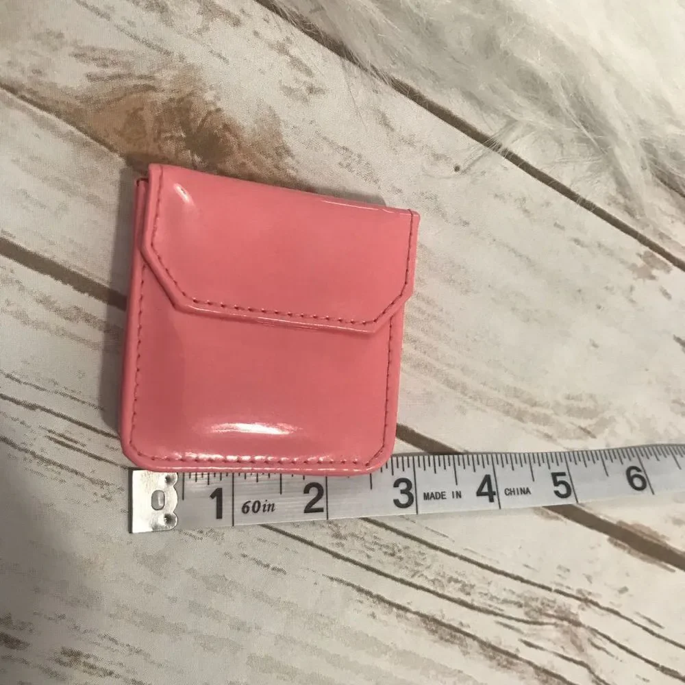🦩 Bath & Body Works Pink Patent Compact Mirror travel‎ size
